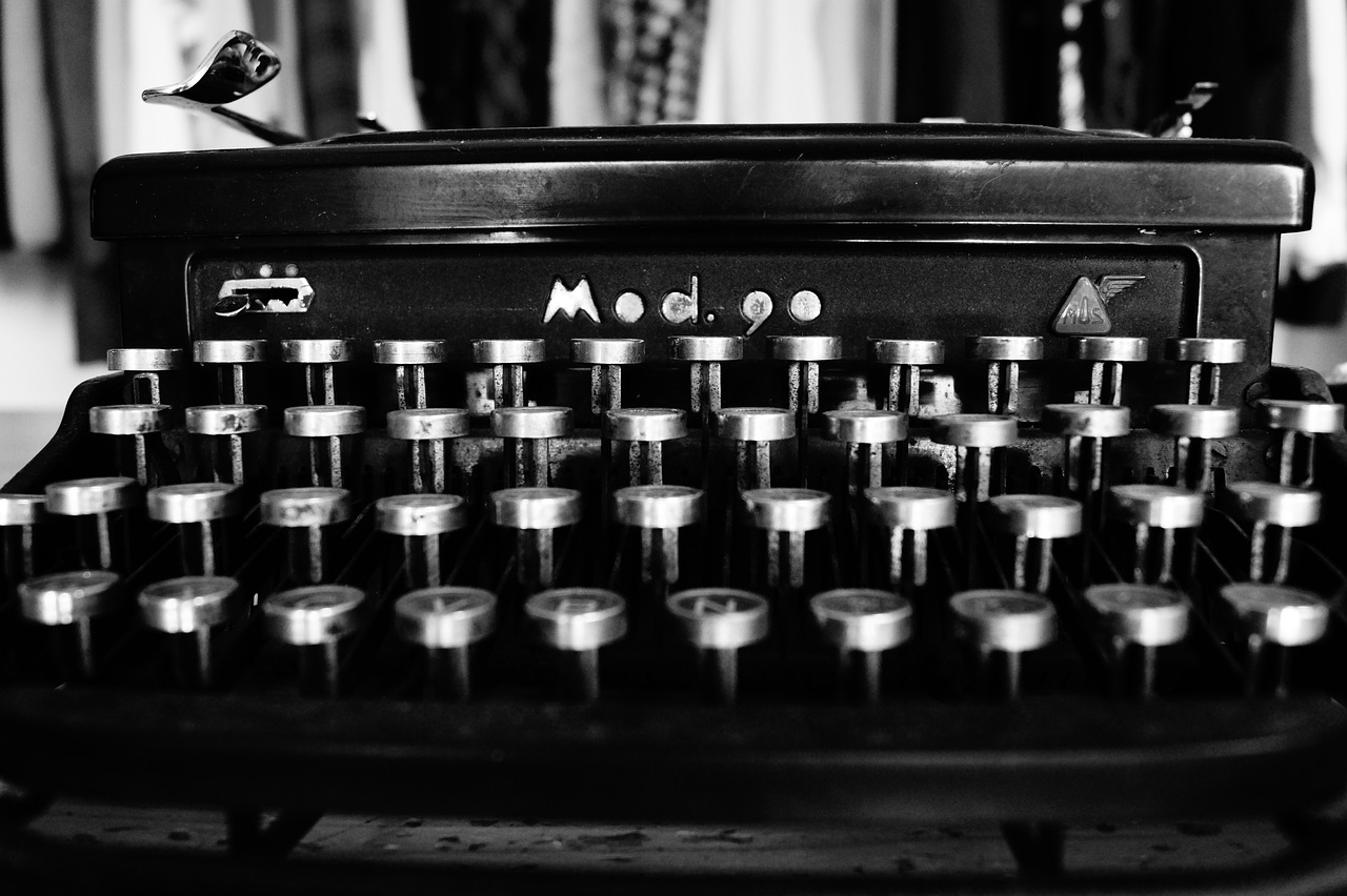 macchina per scrivere - redigo
