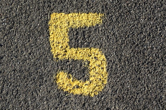 5 - cinque - numero - redigo.info
