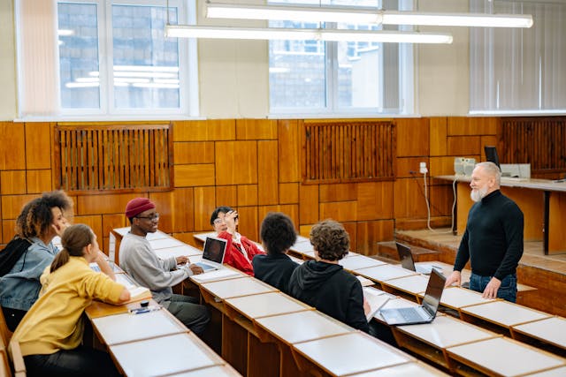ccnl-università pontificie e facoltà ecclesiastiche-redigo