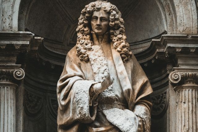 magistrato - legge - diritto - redigo